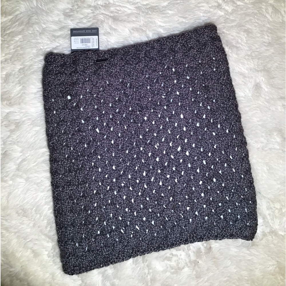 Eddie Bauer gray knitted infinity scarf size 0/S
